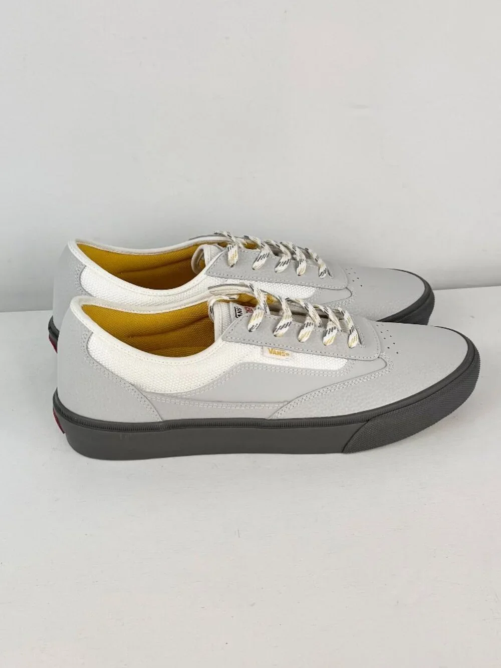 Men's 9 - VANS Skate Curren Caples Grey Yellow Shoes - 500714
